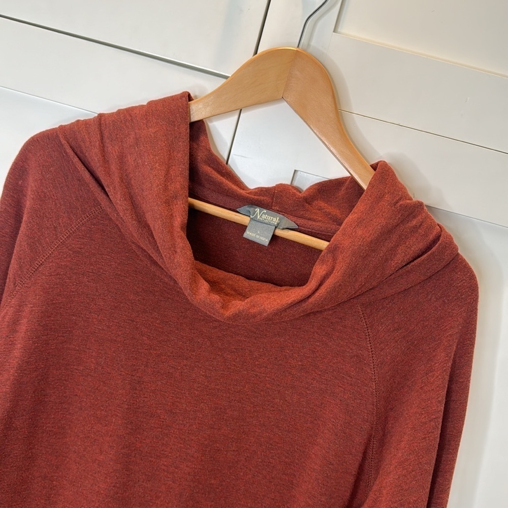 Natural Reflections Long Sleeve Loose Turtleneck Rust Sweatshirt Size: Large - Picture 2 of 10